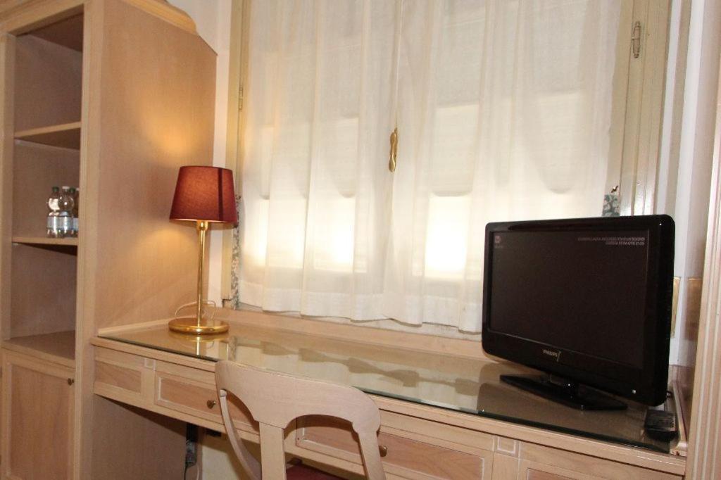 Park Hotel Reggio nell'Emilia Buitenkant foto